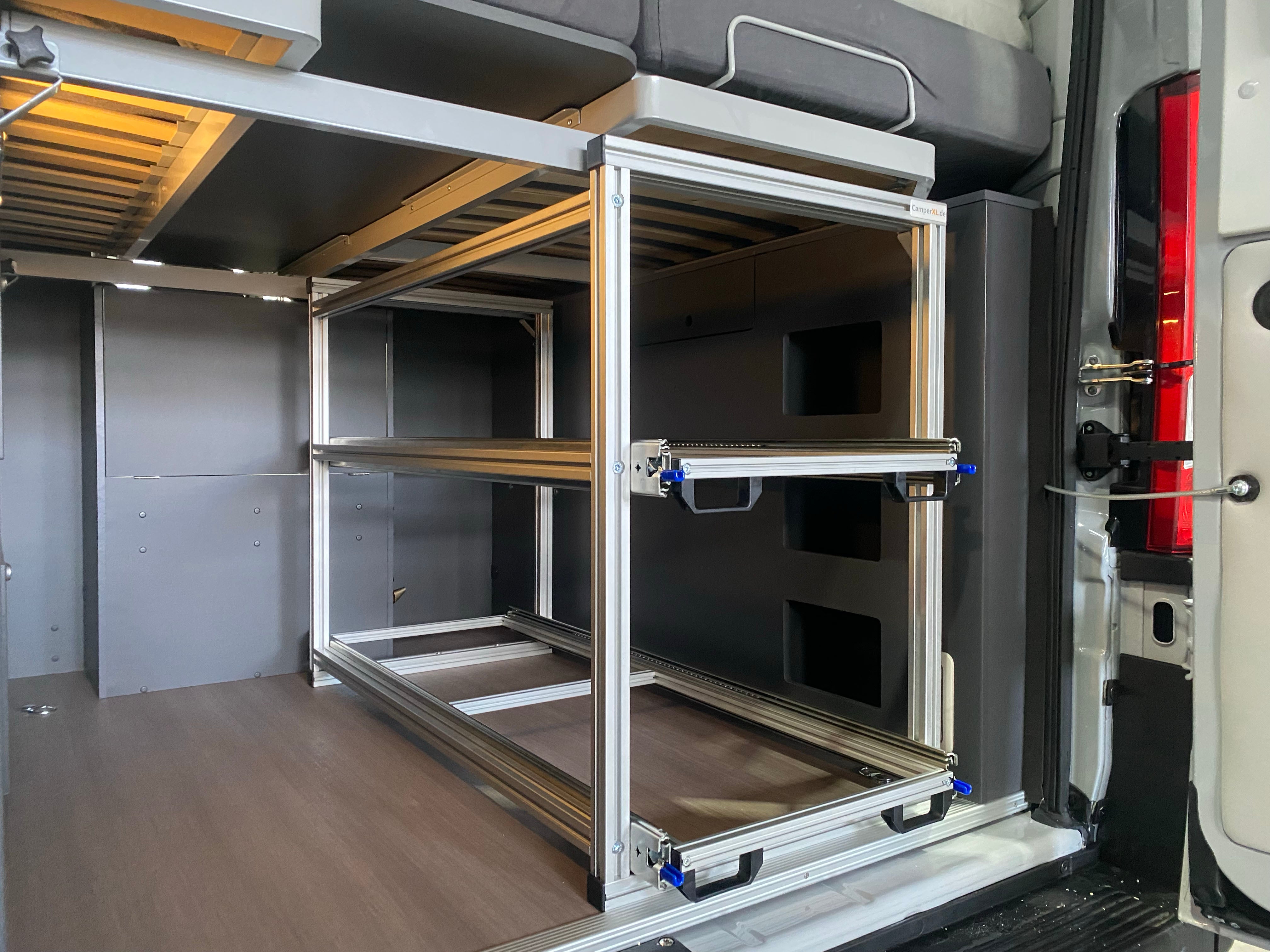 Heckauszug ADRIA TWIN 640 SLB - Ordnung und Sicherheit im Camper - Stabile Konstruktion Euroboxgenormt