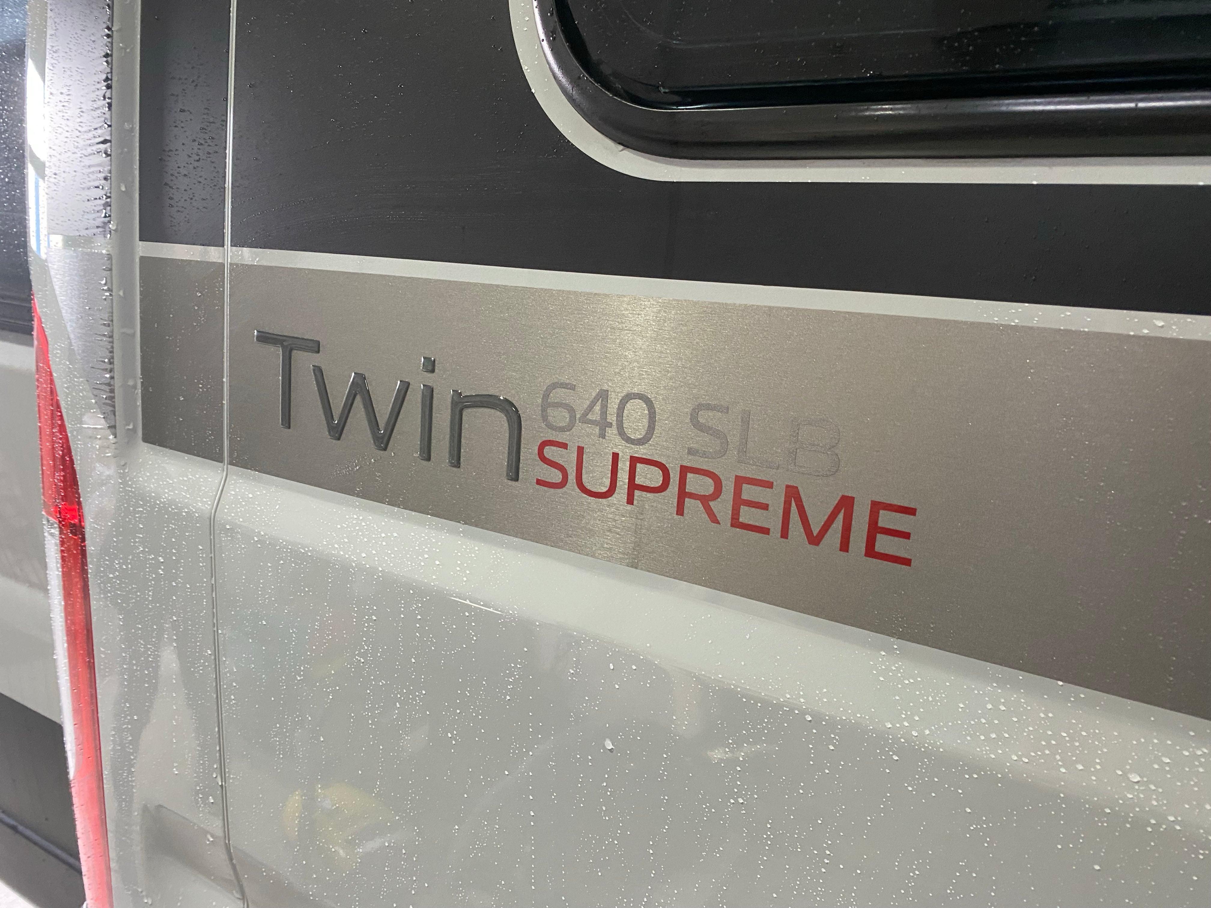 Achteruittrek 2 verdiepingen ADRIA 640 SLB